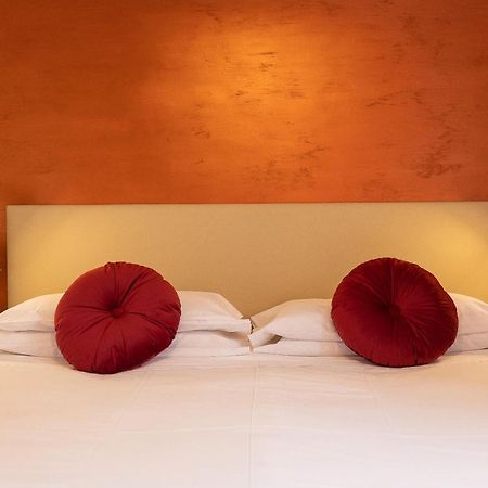 Lovely New Home Via Genova โรม ภายนอก รูปภาพ