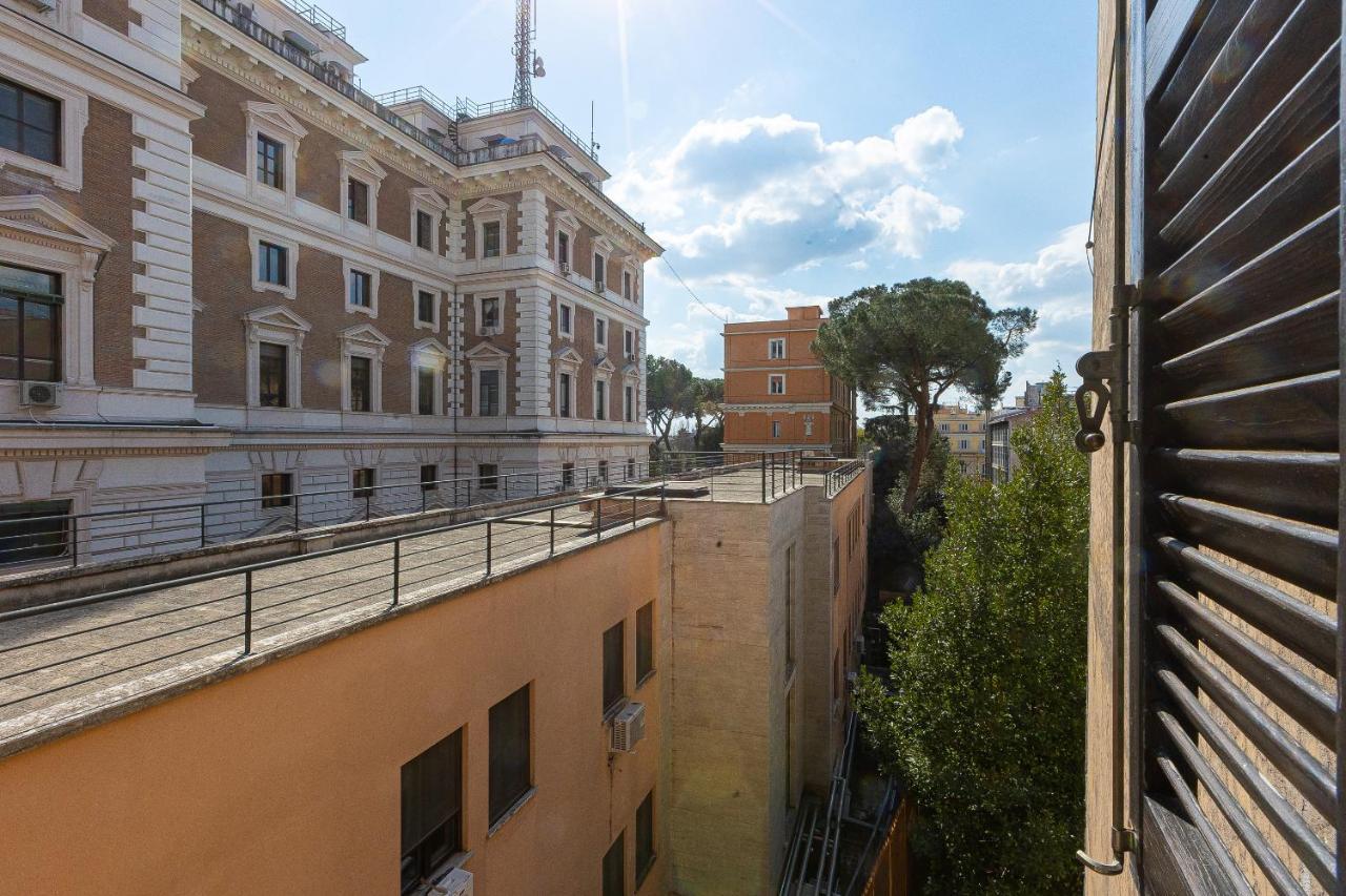 Lovely New Home Via Genova โรม ภายนอก รูปภาพ