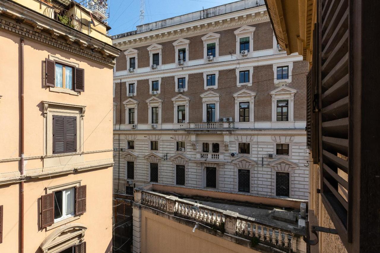 Lovely New Home Via Genova โรม ภายนอก รูปภาพ